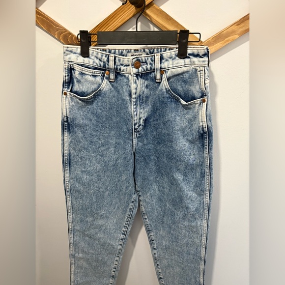 NWOT- WRANGLER MOM JEANS - High waist - Picture 3 of 7